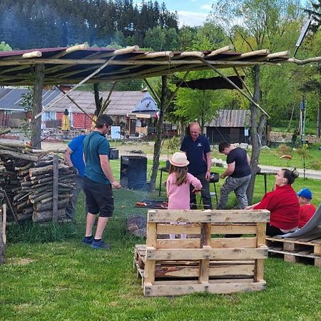 Altana Letnia Nr2 - Herbergerowka Agroturystyka Na Wsi Sloszow Eksteriør bilde