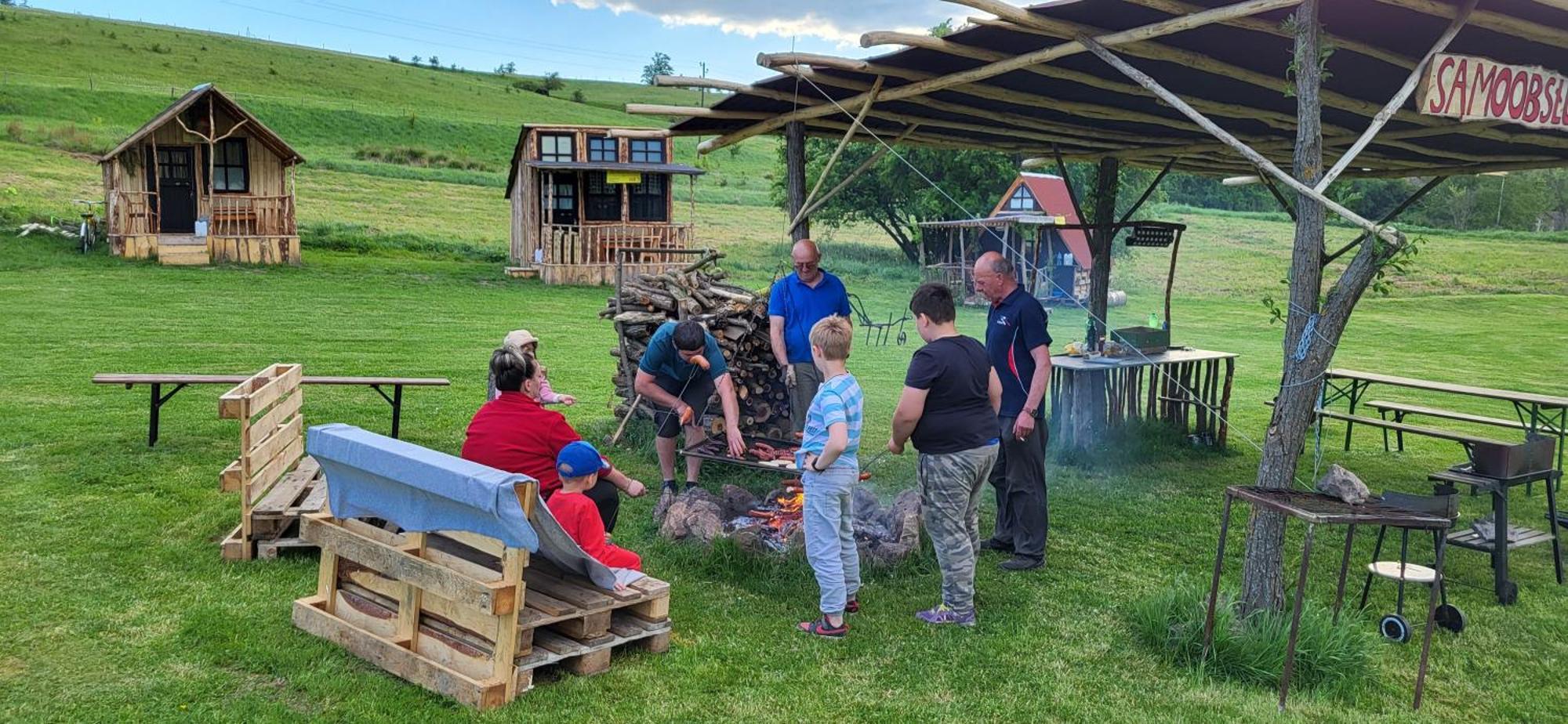 Altana Letnia Nr2 - Herbergerowka Agroturystyka Na Wsi Sloszow Eksteriør bilde